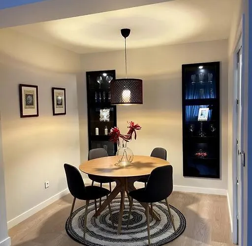 Piso En El Centro De Recien Reformado. *